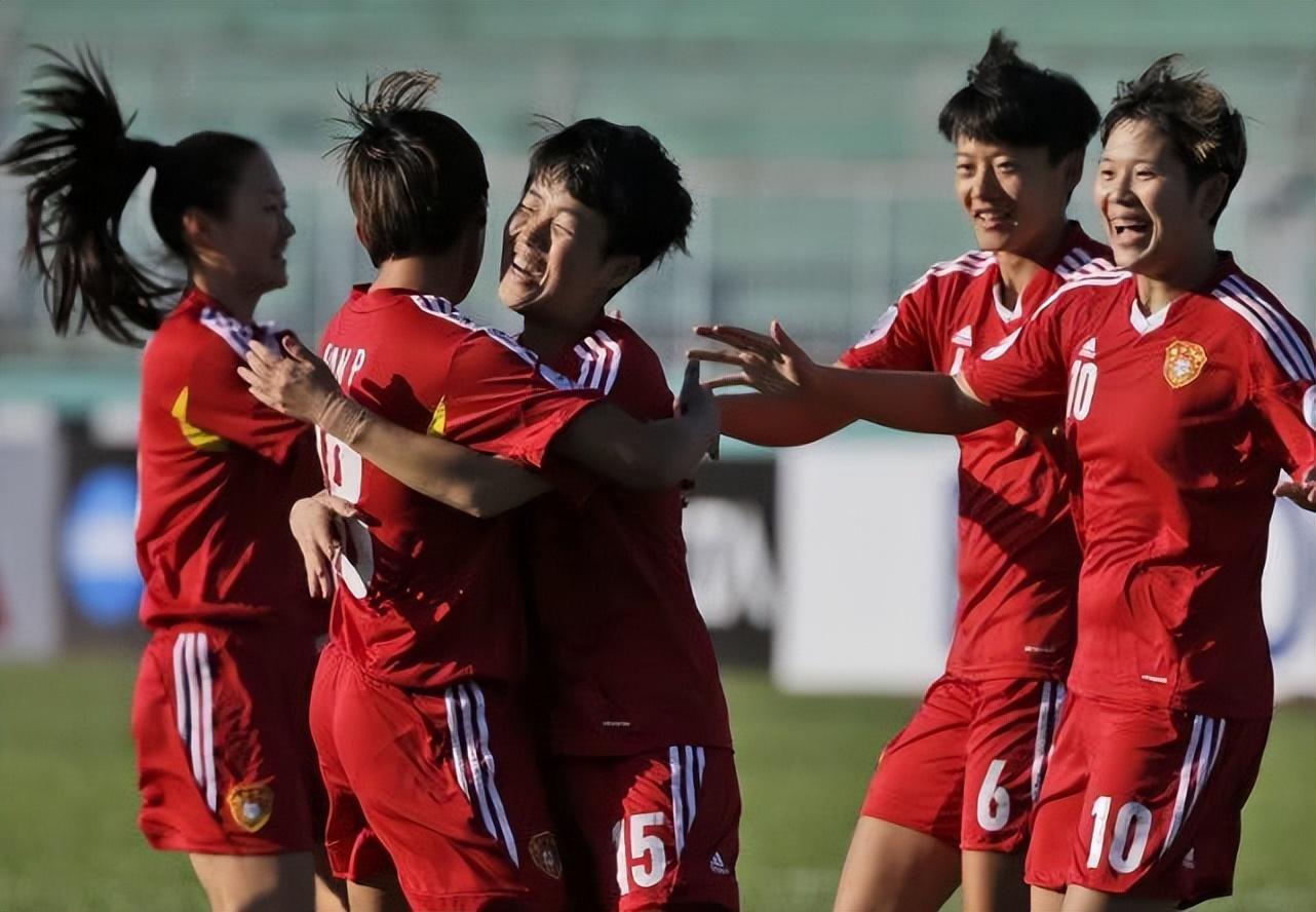 2018年前女足国脚张欧影病逝美国临终前丈夫为其换上7号球衣