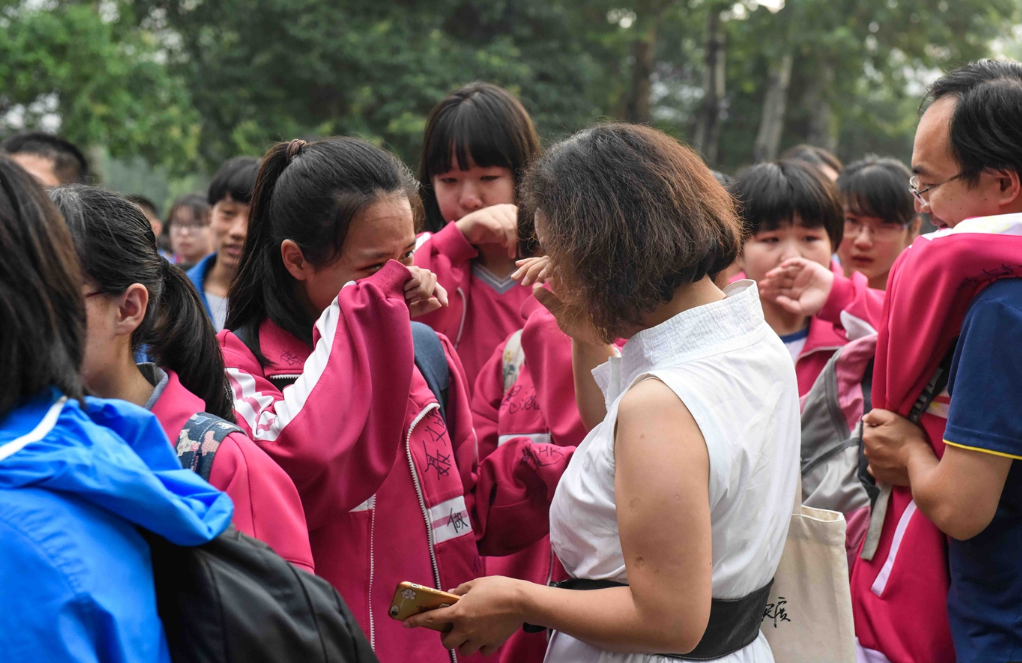 中考失利的初中女同学,读什么学校比较好,老师说出心里话