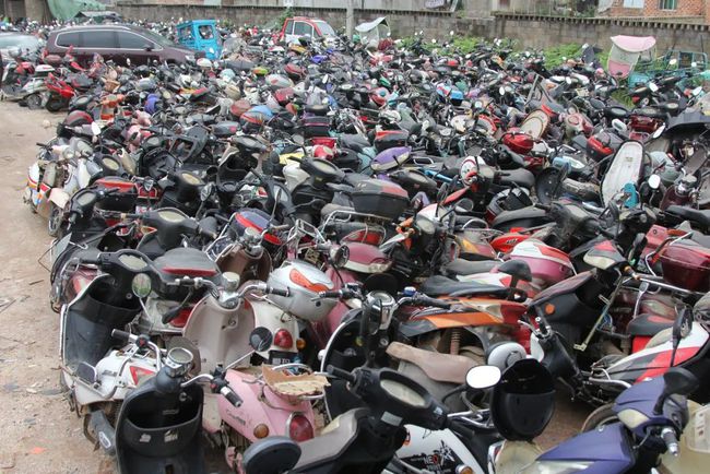 超标电动车"过渡期"结束,上路先扣车再罚款!车主面临3种选择