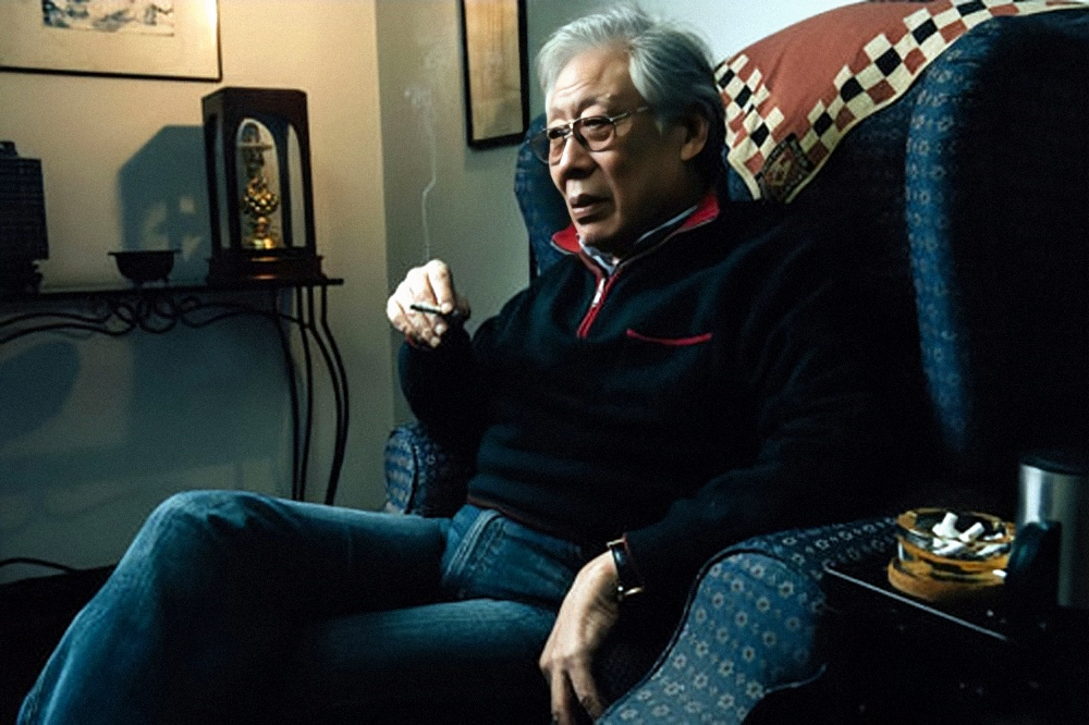 "最经典康熙"焦晃:沉寂38年,61岁爆发,他的故事远比戏剧曲折