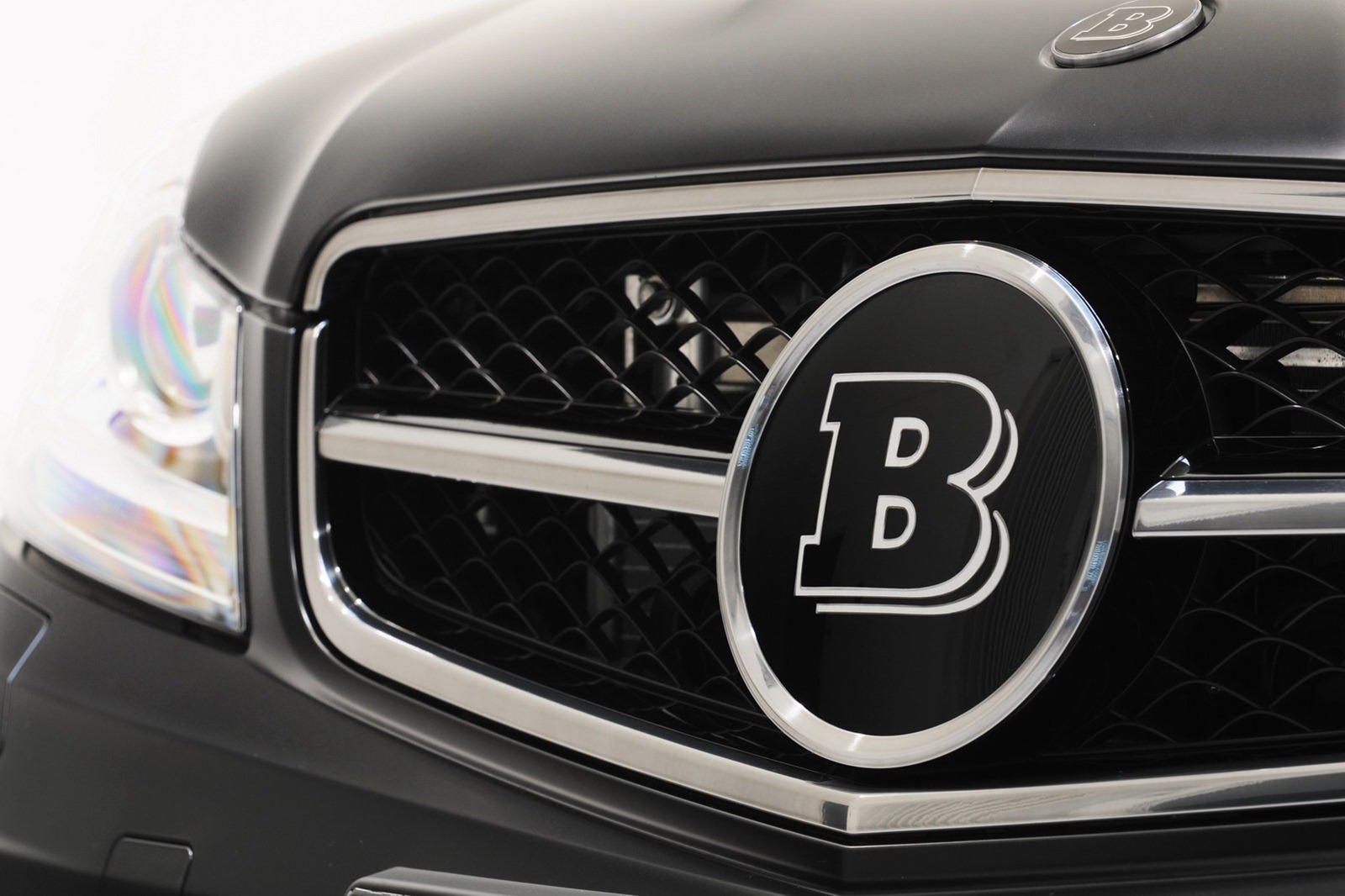 车标是字母b,是哪个品牌的车