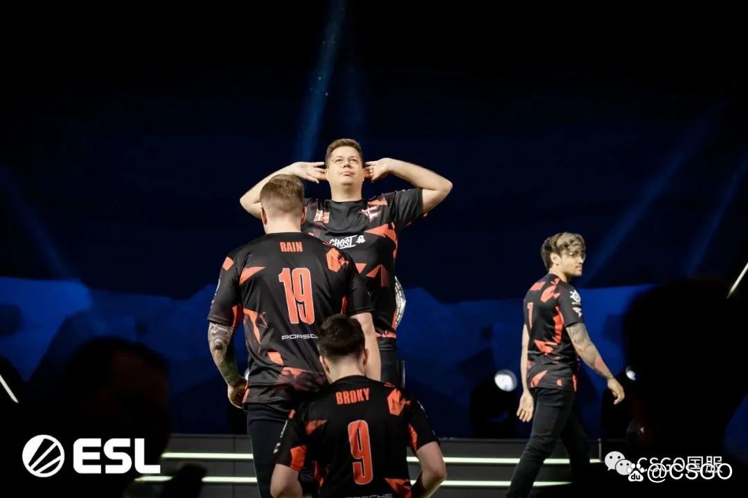 【银河战舰轰鸣!FaZe让一追二逆转coL,时隔5年再夺IEM悉尼冠军】