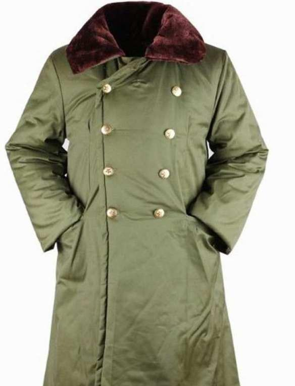 回顾中国军大衣风靡海外,穿后直接不想脱,老外:"东方的时尚战袍"