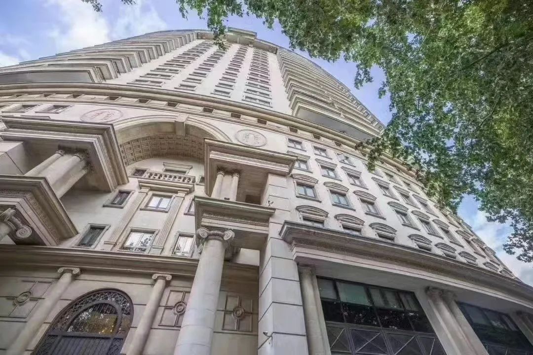 徐汇区衡山路41号 芝大厦 建面196平3房 售价2680万