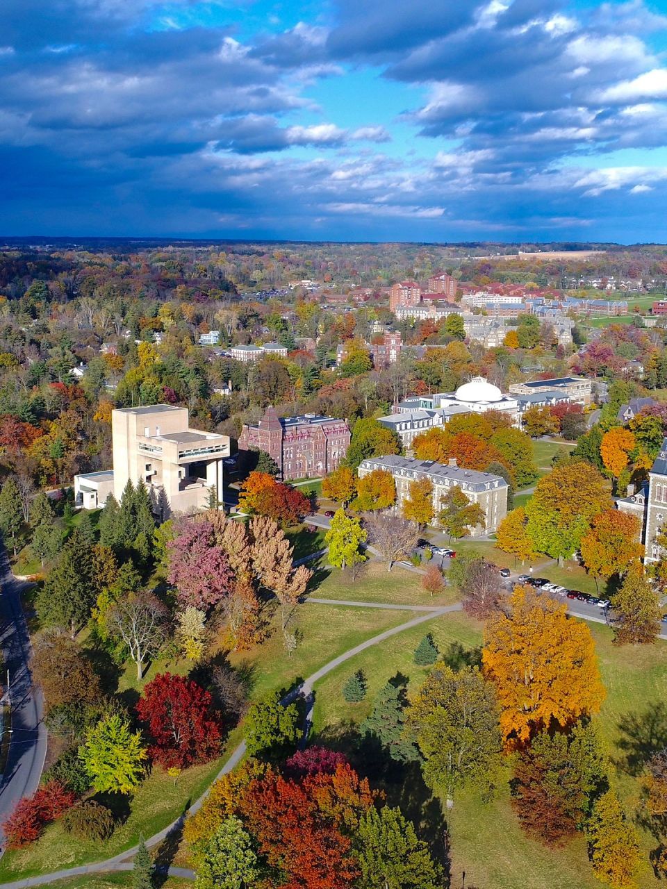 美丽校园 - 康奈尔大学航拍 最近整理旧相册,偶然间发现这组2017年