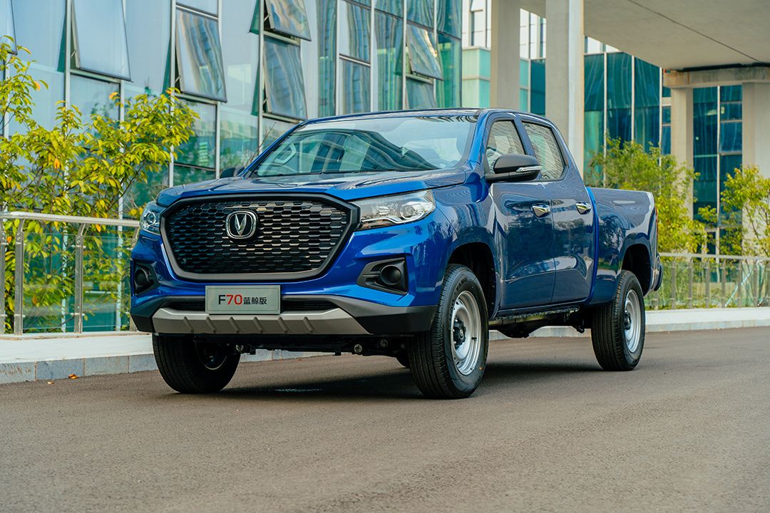 长安f70蓝鲸版上市,售8.99-10.29万元