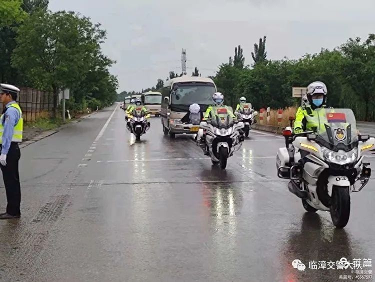 英雄未逝 只是长眠,临漳交警最高规格迎接烈士孙中杰回家