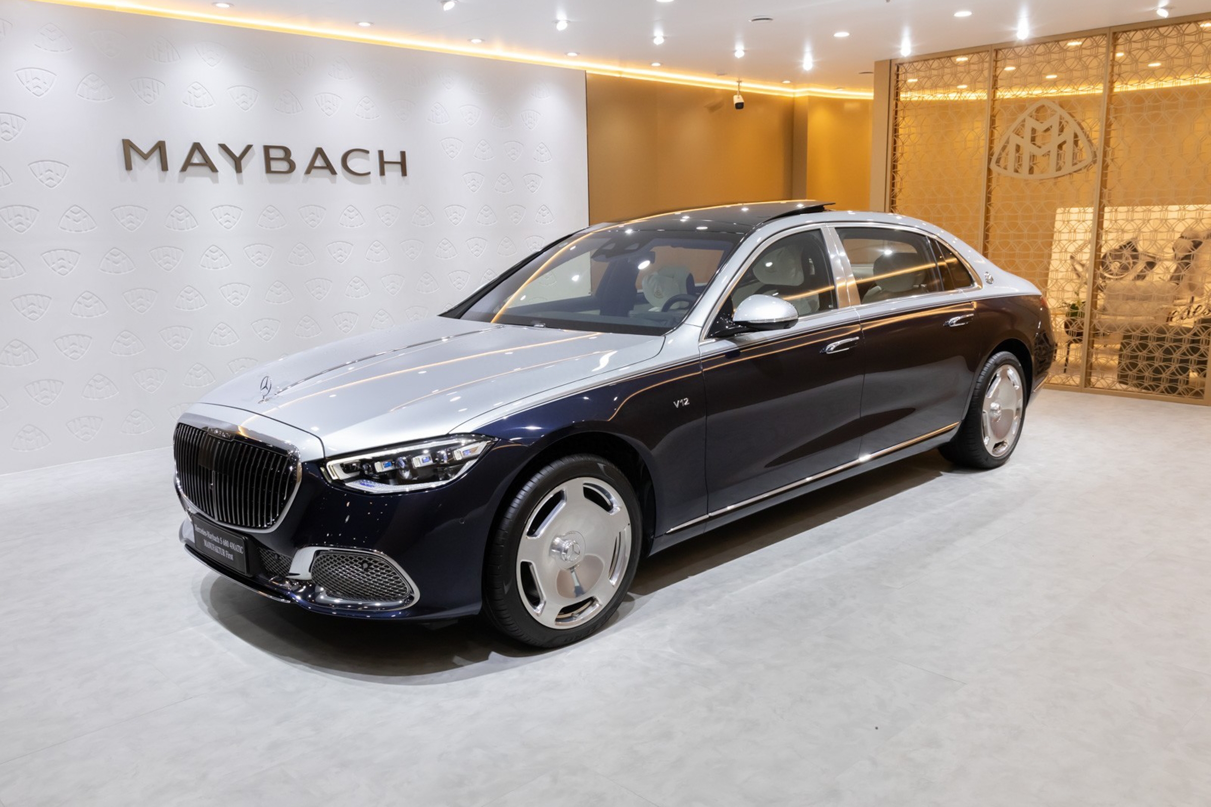 售3758万搭60tv12引擎陆地头等舱奔驰迈巴赫s680