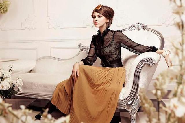 一个犹太女人进了一批油灯没人买,大家都嘲笑她,最终却成了首富