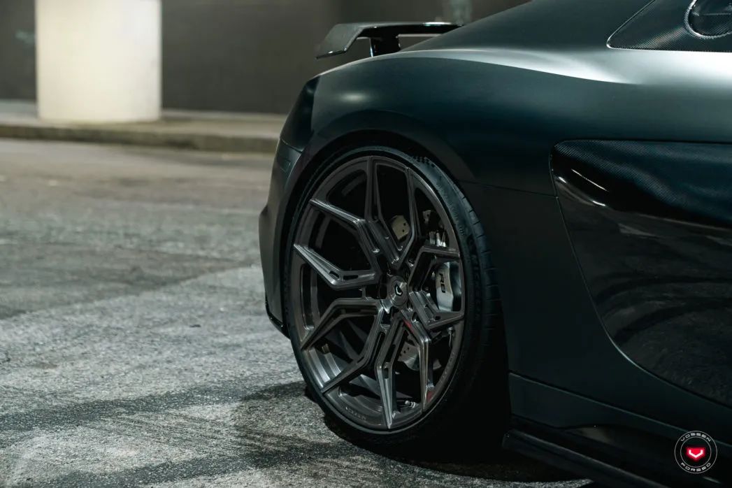 黑武士奥迪r8改装