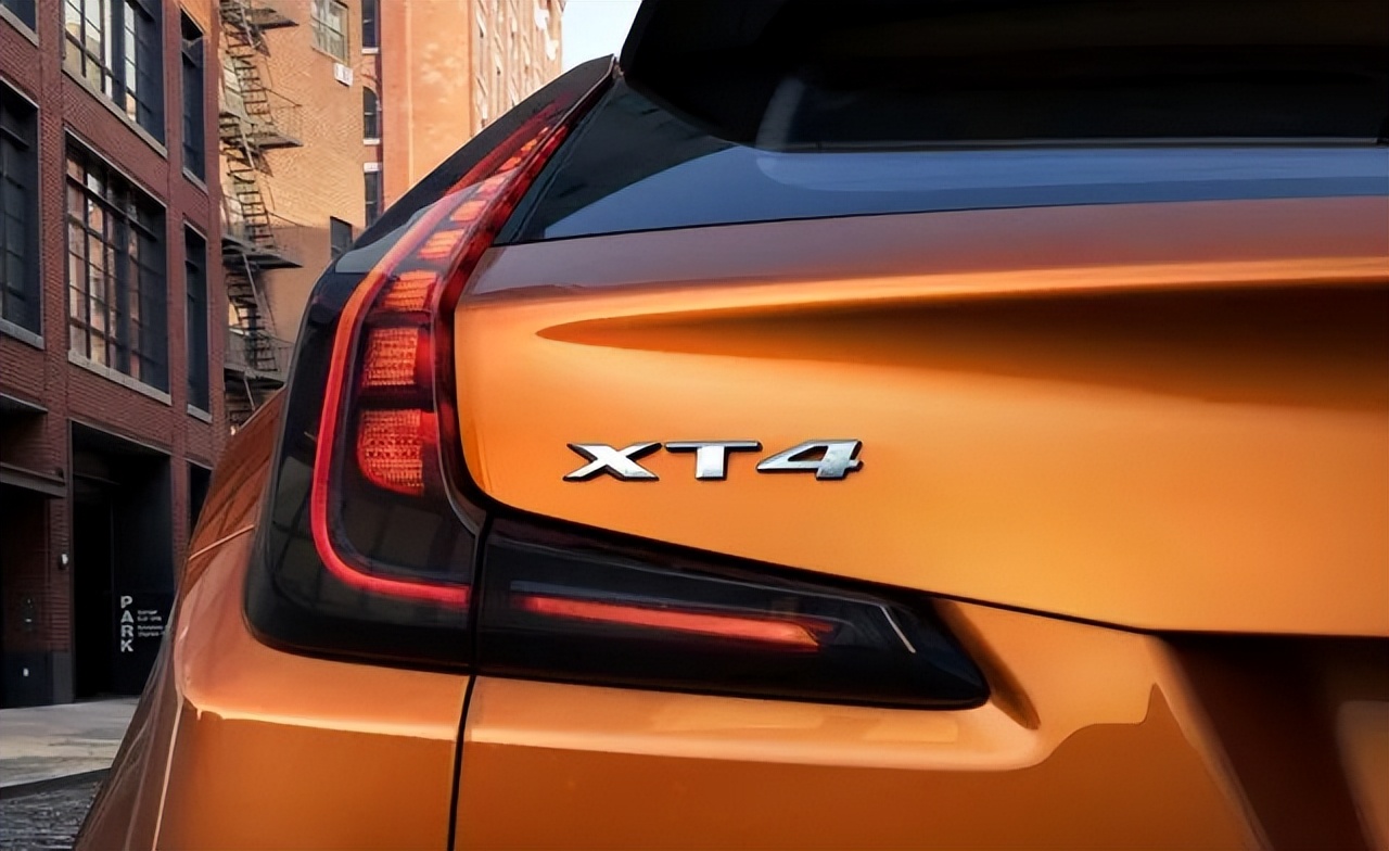 挑战宝马x1市场位置,新款凯迪拉克xt4谍照曝光,内饰换上双联屏