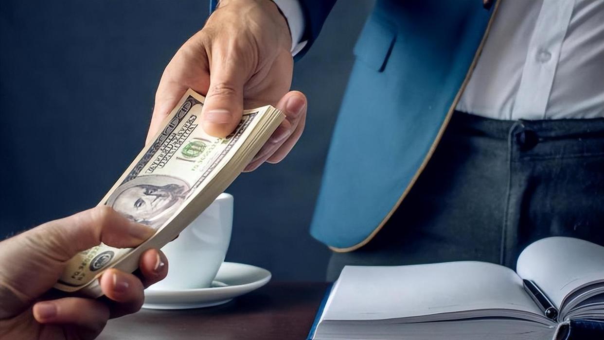 纪实:巨贪高福波:受贿7160万,巨额财产不舍花,早餐喝粥就咸菜