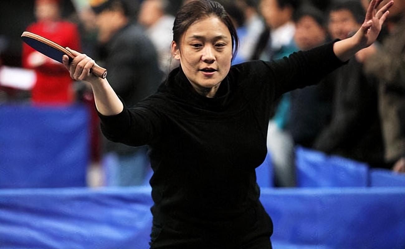 "冷面杀手"刘伟:从乒乓球世界冠军到北大博士,不嫁富商嫁爱情