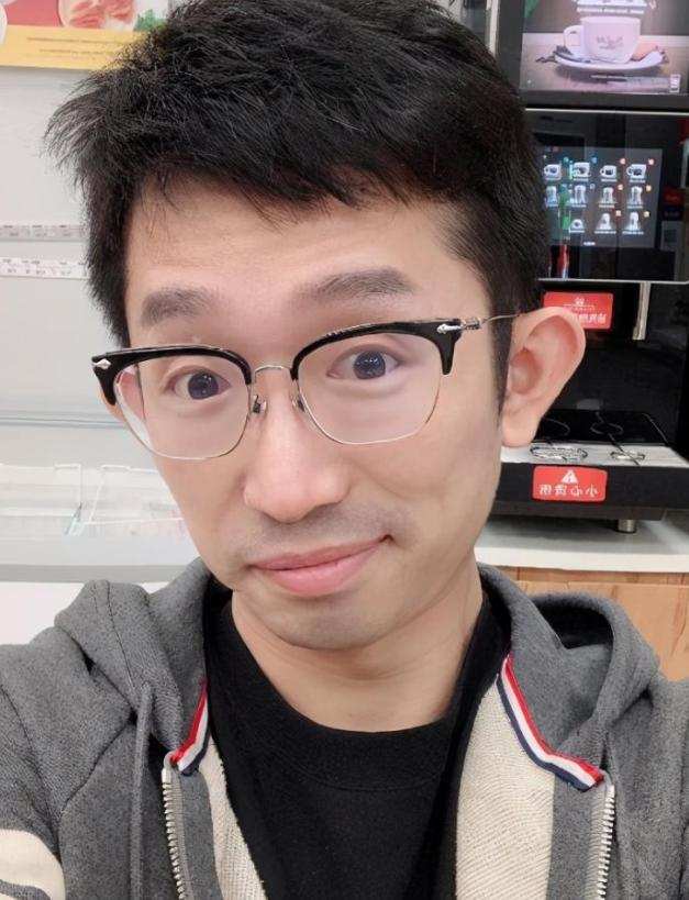 两年前,清华学霸杨奇函,被女友骗走100多万元,如今过得怎样?