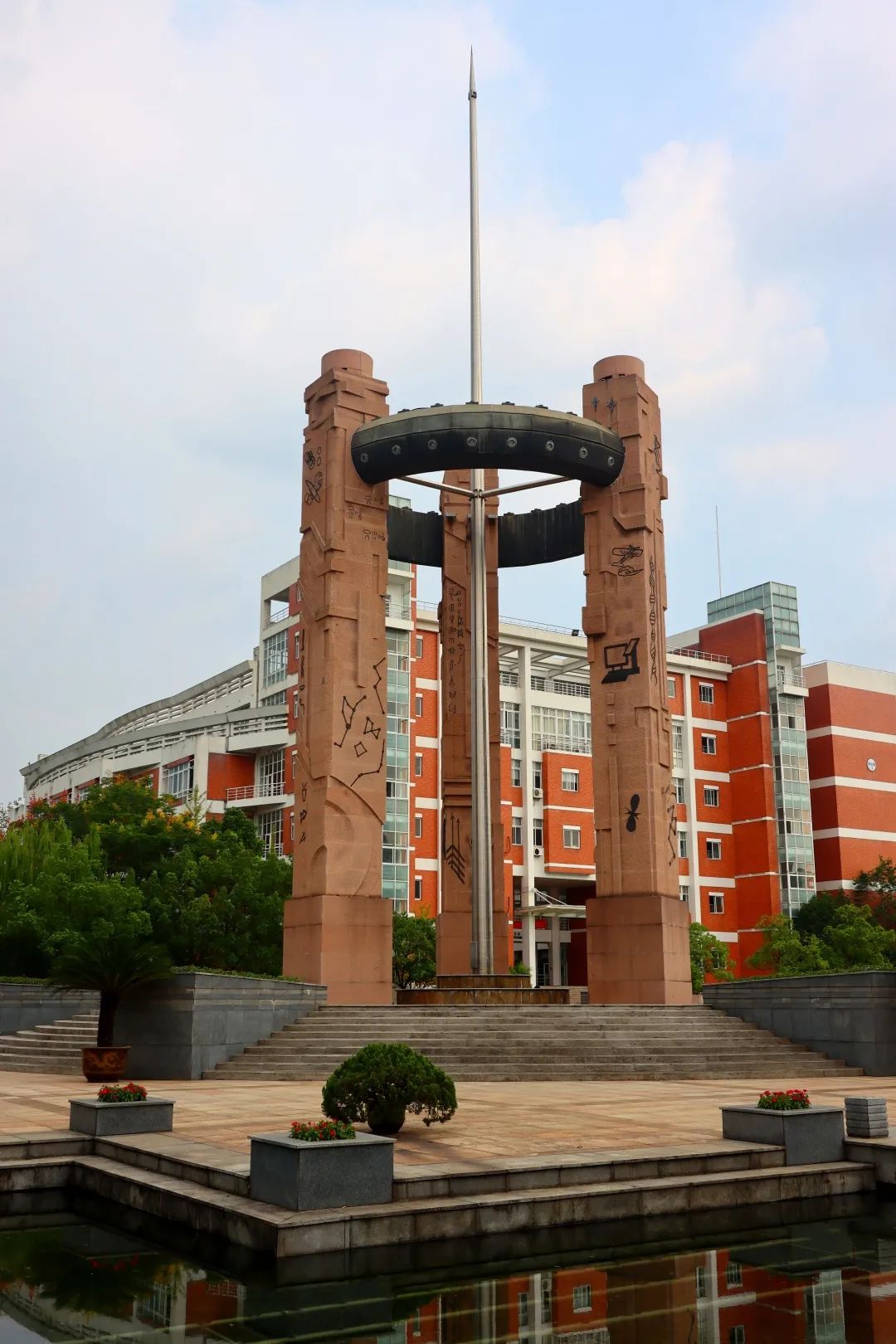 霜降| 露凝霜 夜渐凉( 附杭电秋景图)