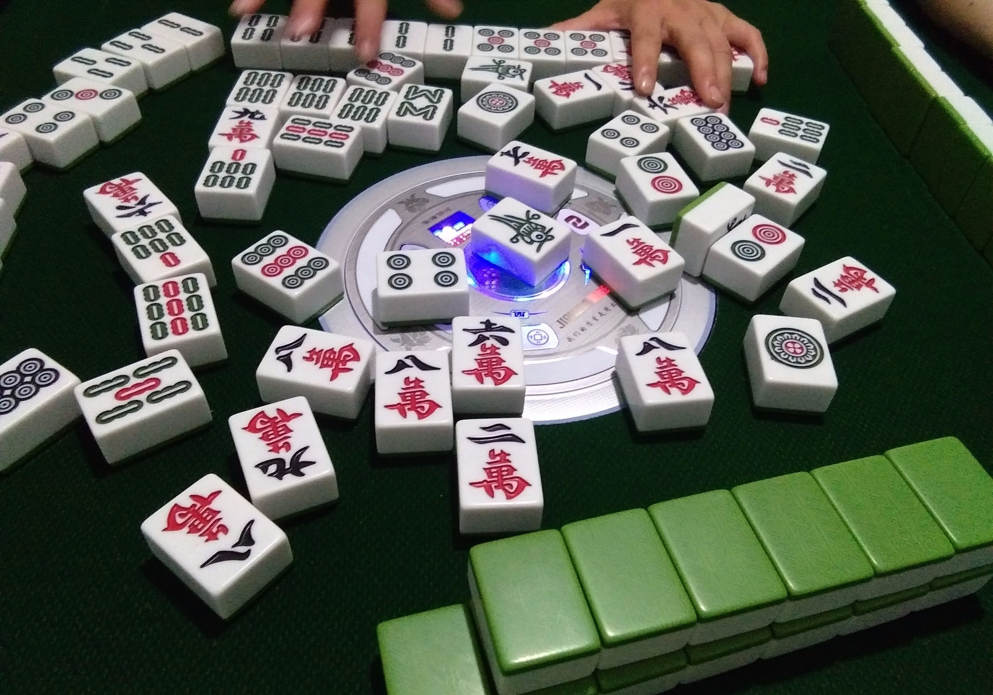 搓麻高手的牌局舍牌指南,赶快用本子记下来