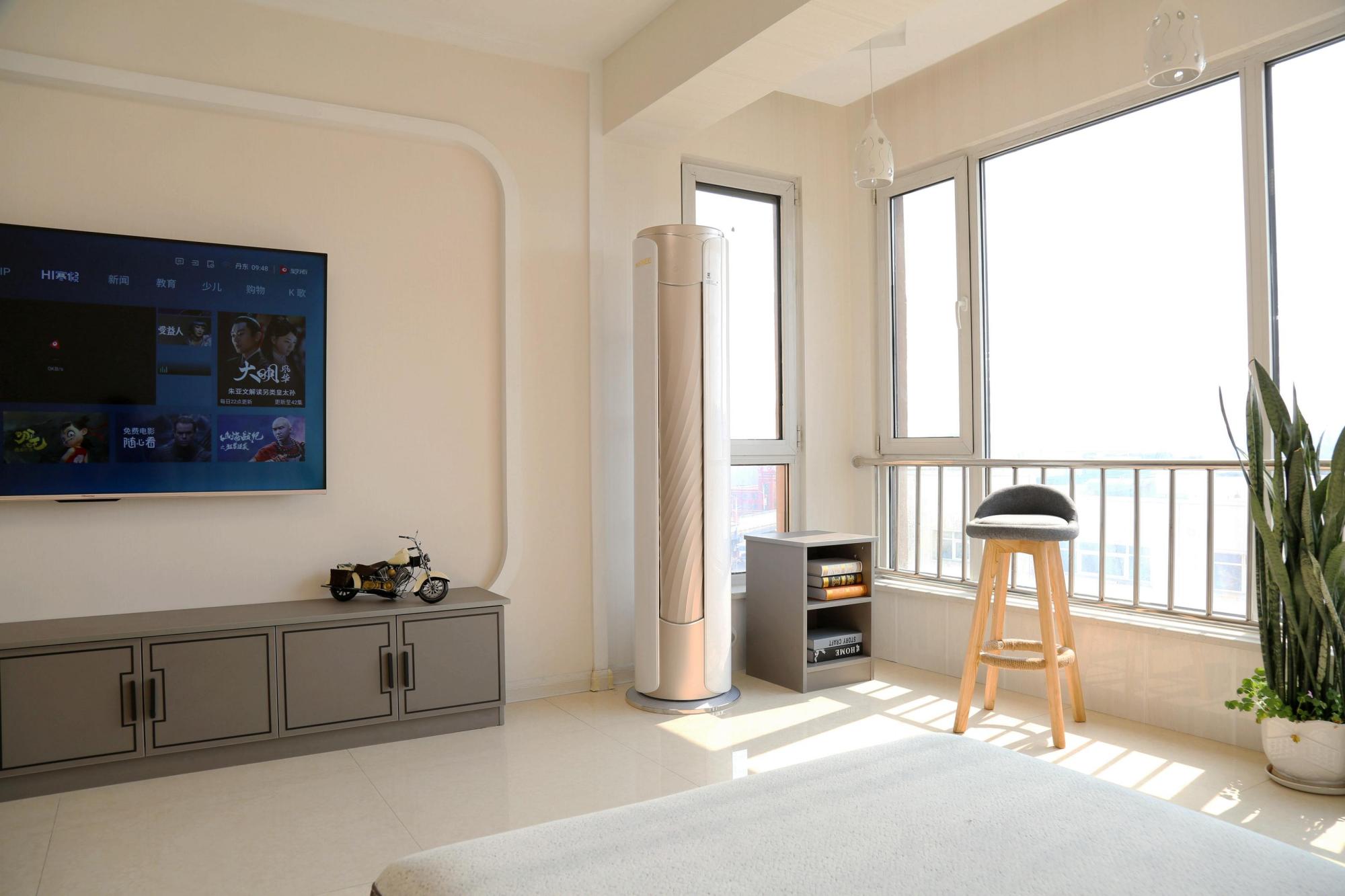 客厅装柜式空调好还是挂式空调好?从5个方面对比分析,给你答案