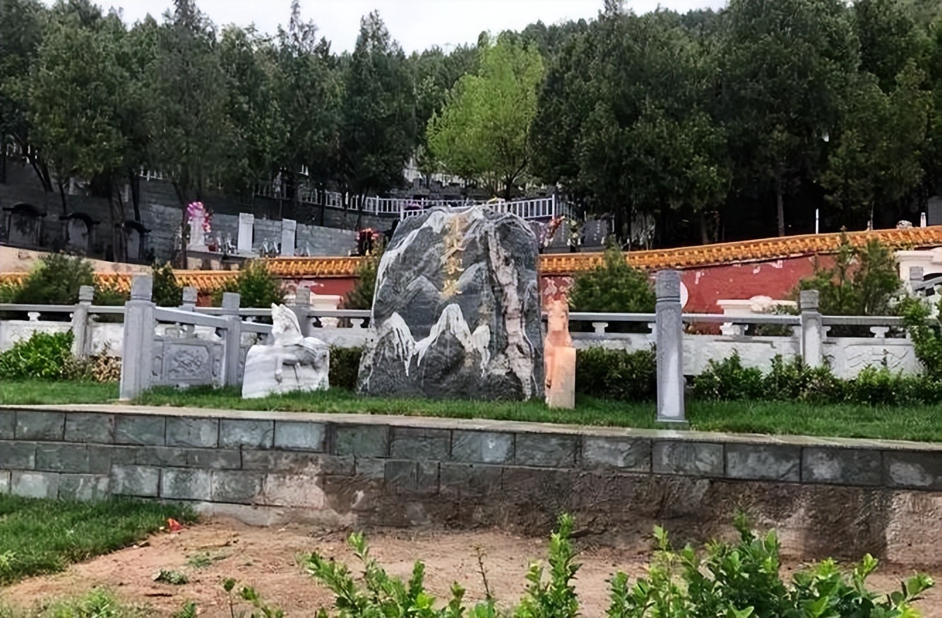 北京九里山公墓二区价格介绍!