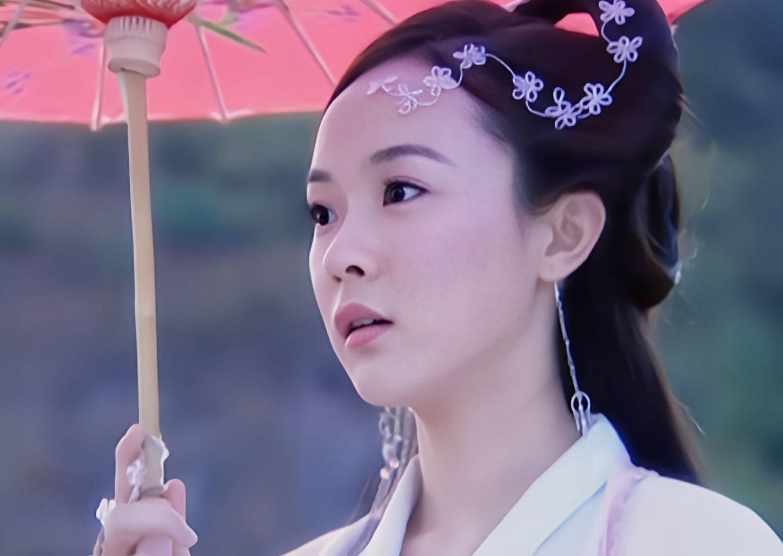 霍思燕的古装可真仙啊,紫儿乌云珠都美,不过我最爱的是这个角色