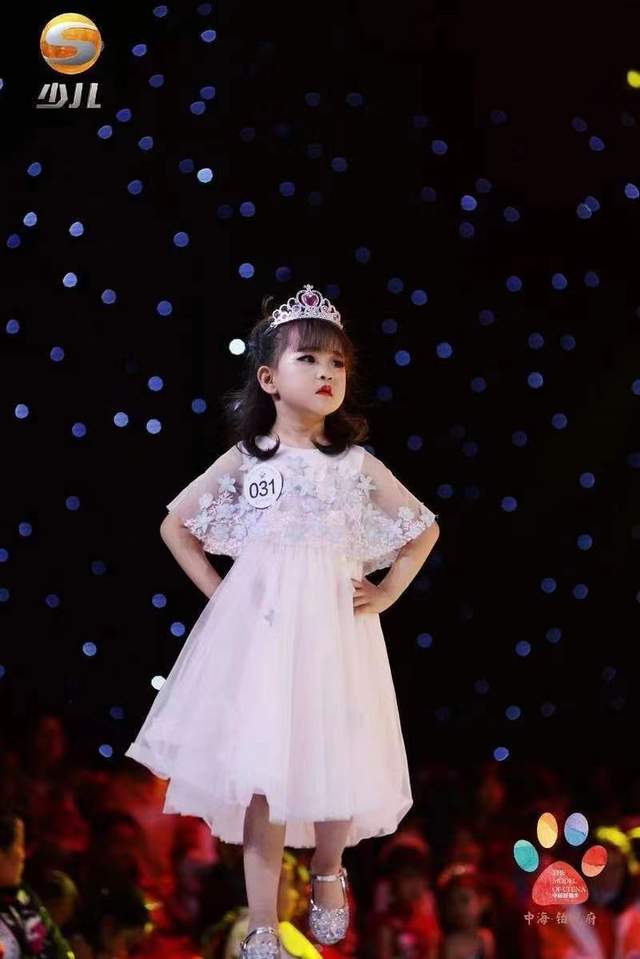 2022第十二届中国国际少儿车模大赛 靖远赛区网络人气冠军 张思彤