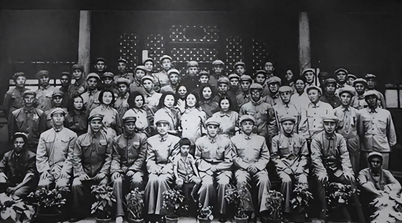 52年刘青山因贪污处决,3个孩子多年后为父亲翻案,结局如何?