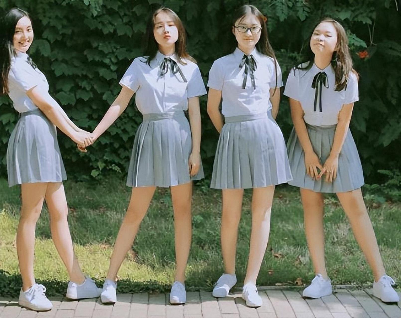 大学生jk制服毕业照,满屏大长腿被批没学生样 学士服,旗袍,民国校服等