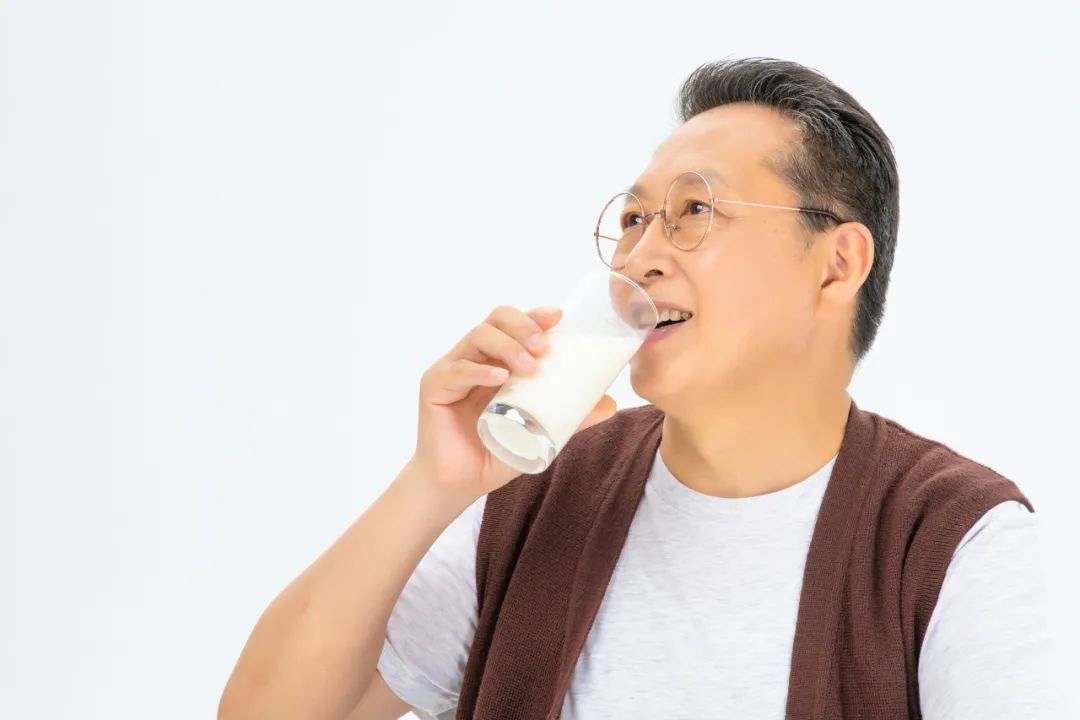 好安森:糖友可以喝牛奶吗?鲜奶,酸奶,奶粉等奶制品该如何选?