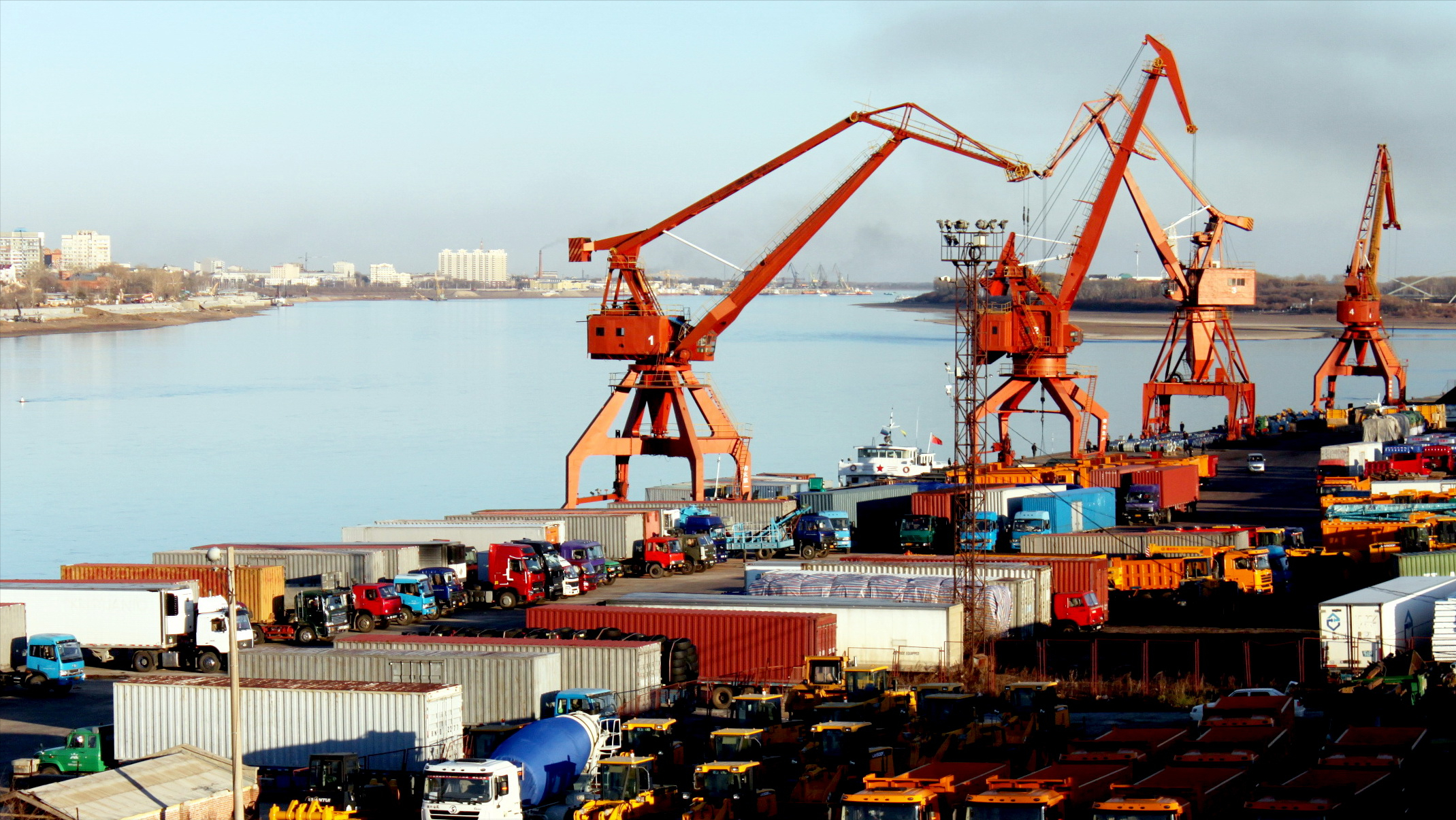 吉林省唯一出海口,已从俄罗斯租借30年,距我国边境仅18公里