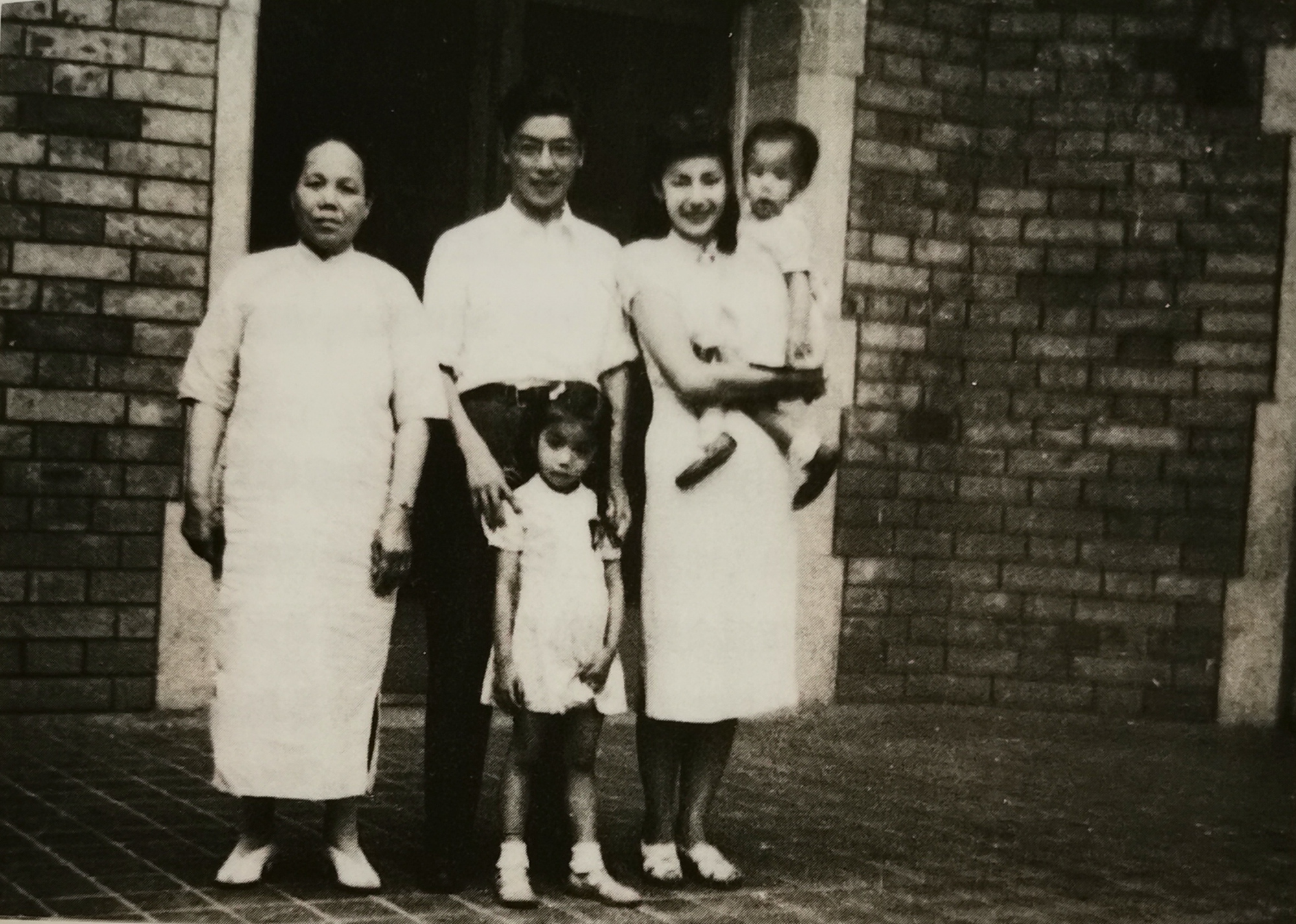 李宗仁死后:原配不顾劝阻毅然回国,三代全是美国籍信仰爱国主义