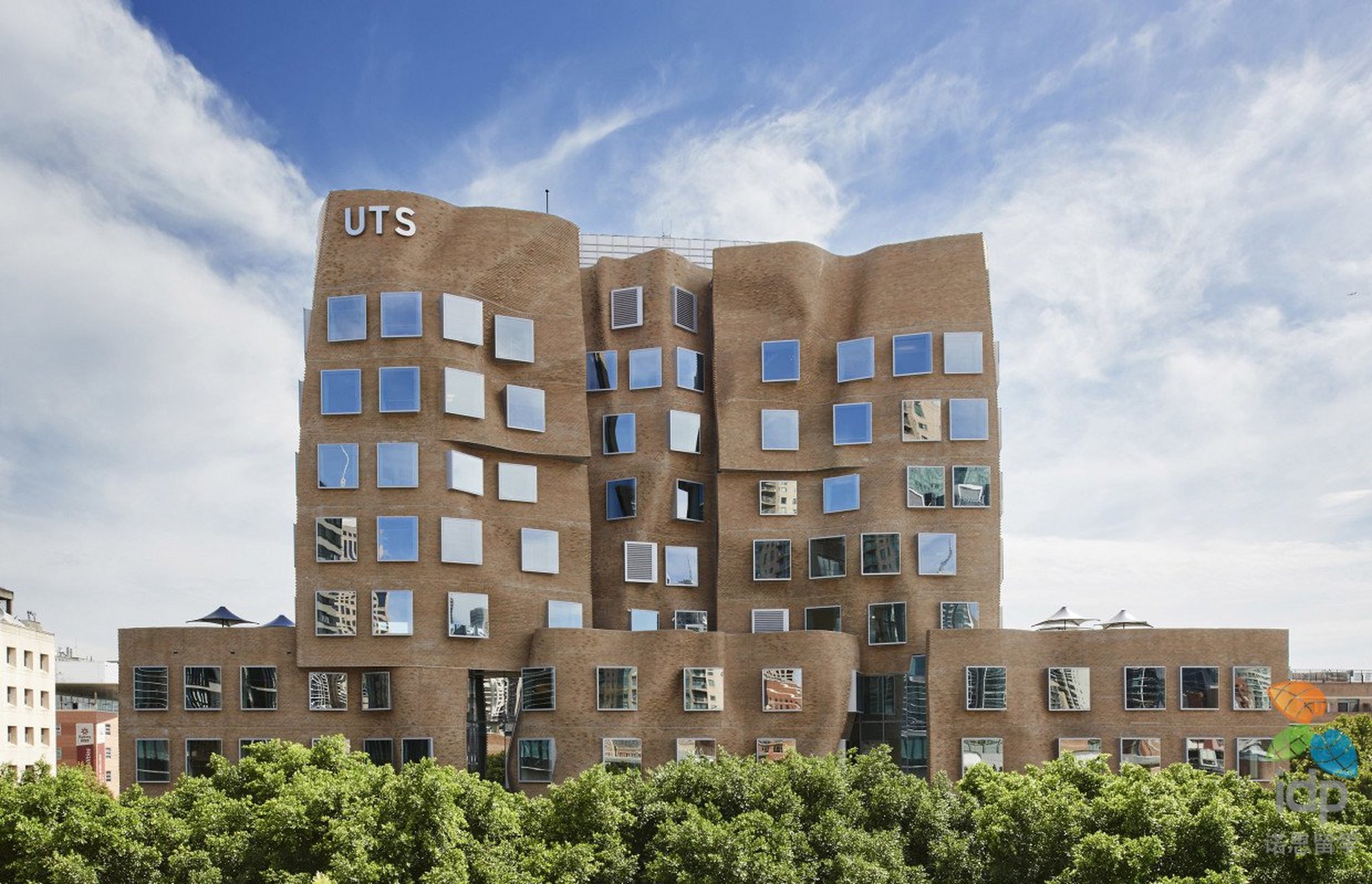 悉尼科技大学是一所实力强劲的大学,在国内外都有很高的认可度.