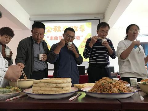 兵团第七师奎东农场开展"庆丰收,晒丰收,品丰收"系列活动