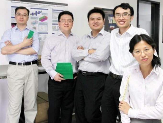 回顾中国天才刘若鹏,研制出隐身衣引起美国关注,回国时百般受阻