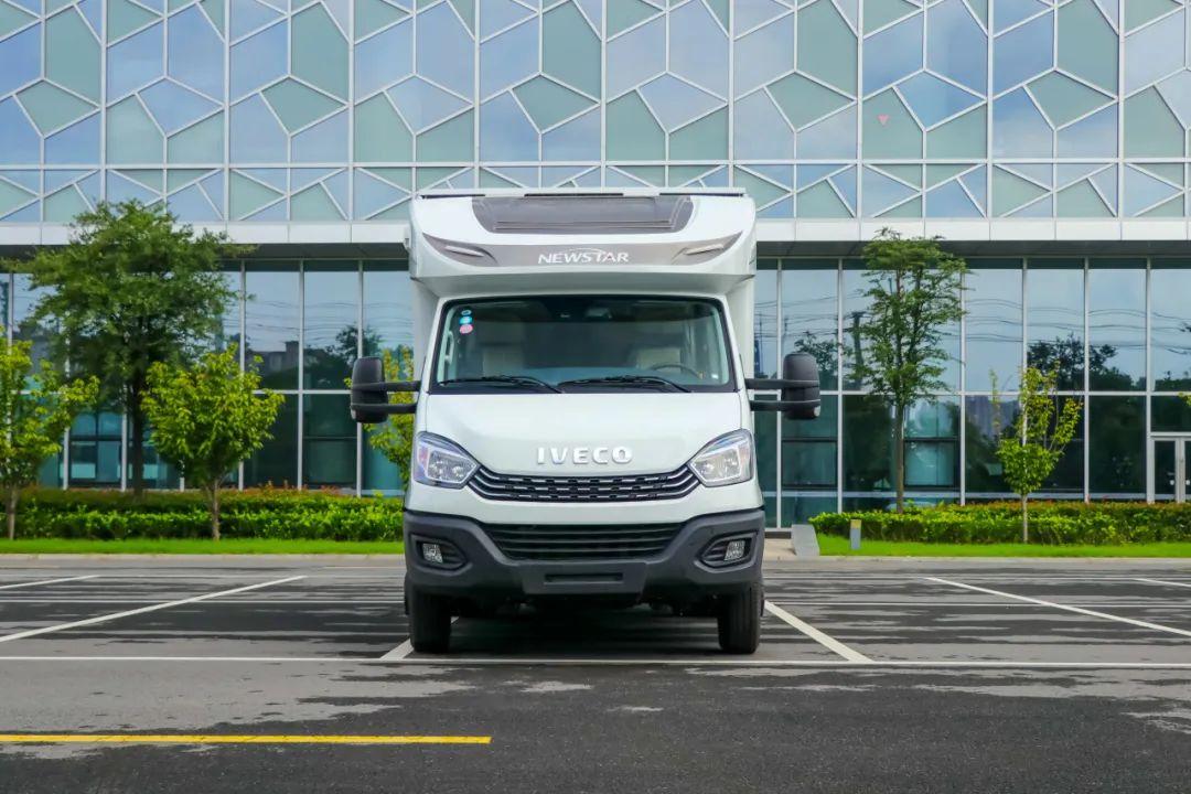 而依途t600八周年纪念版更是一台综合了新星多年房车经验的精品杰作