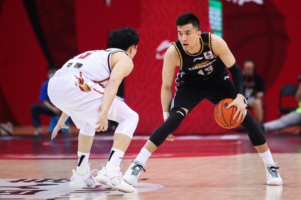 辽浙大战g2堪称"战场,朱旭航口吐芬芳,辽迷回敬"郭一分"