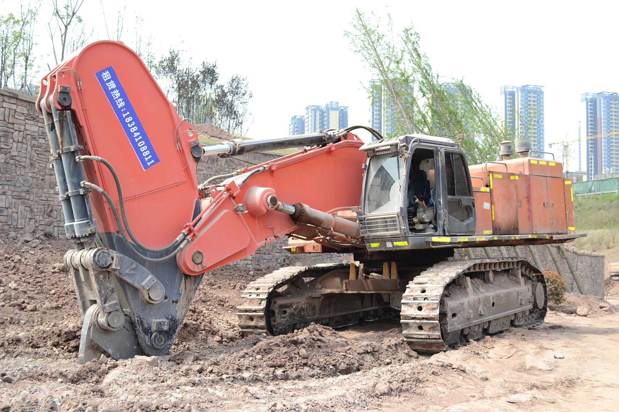 日立870钩机的使用技巧和操作中需要注意的事项有哪些?