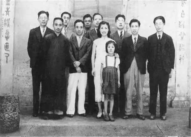 清华两大教授因王蒂澂终身不娶,她转身嫁高富帅,被宠爱61年