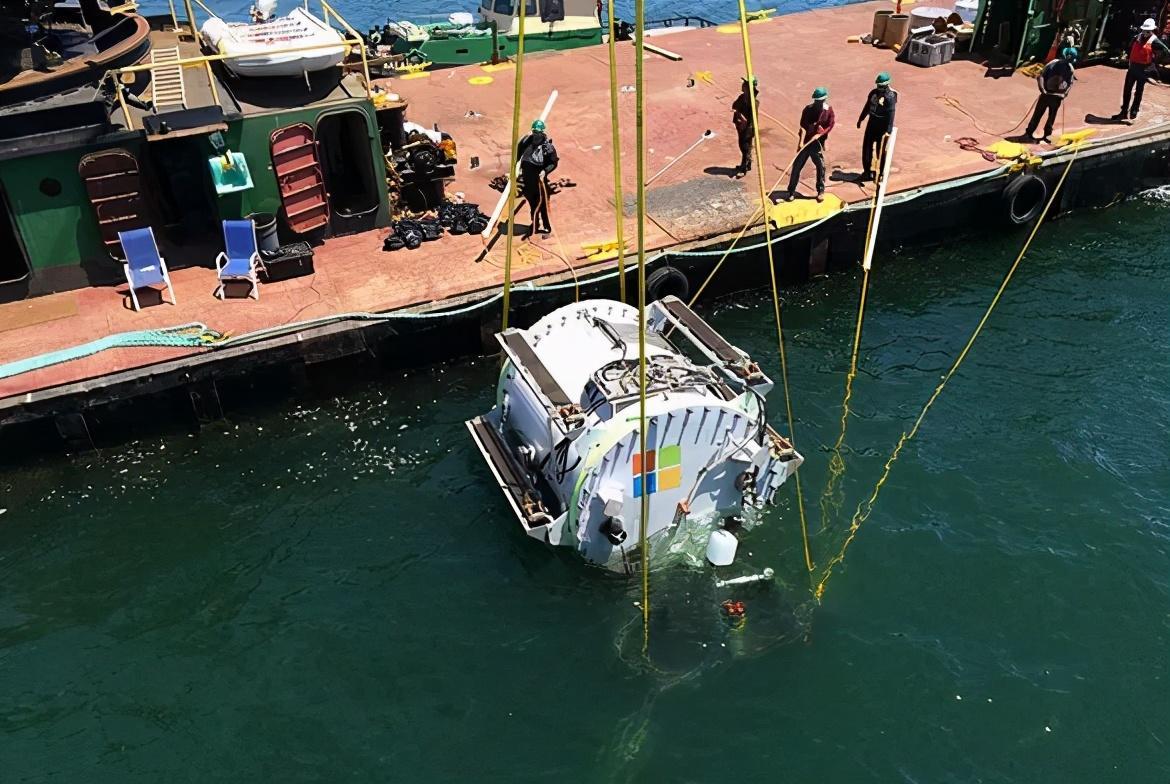 为什么微软将服务器沉入海底,华为却把服务器放在挖空的大山里?4 为什么微软将服务器沉入海底,华为却把服务器放在挖空的大山里?