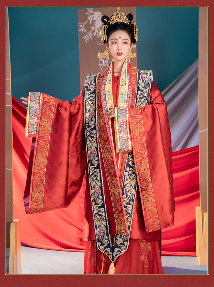 中国传统凤冠霞帔,你爱了吗?