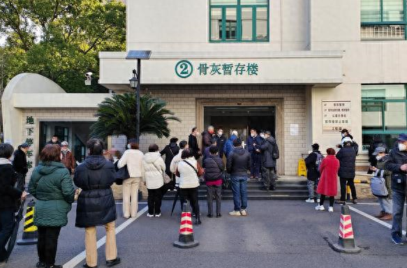 9月起殡仪馆招人,月薪6位数还有编制,胆子大的可以报名