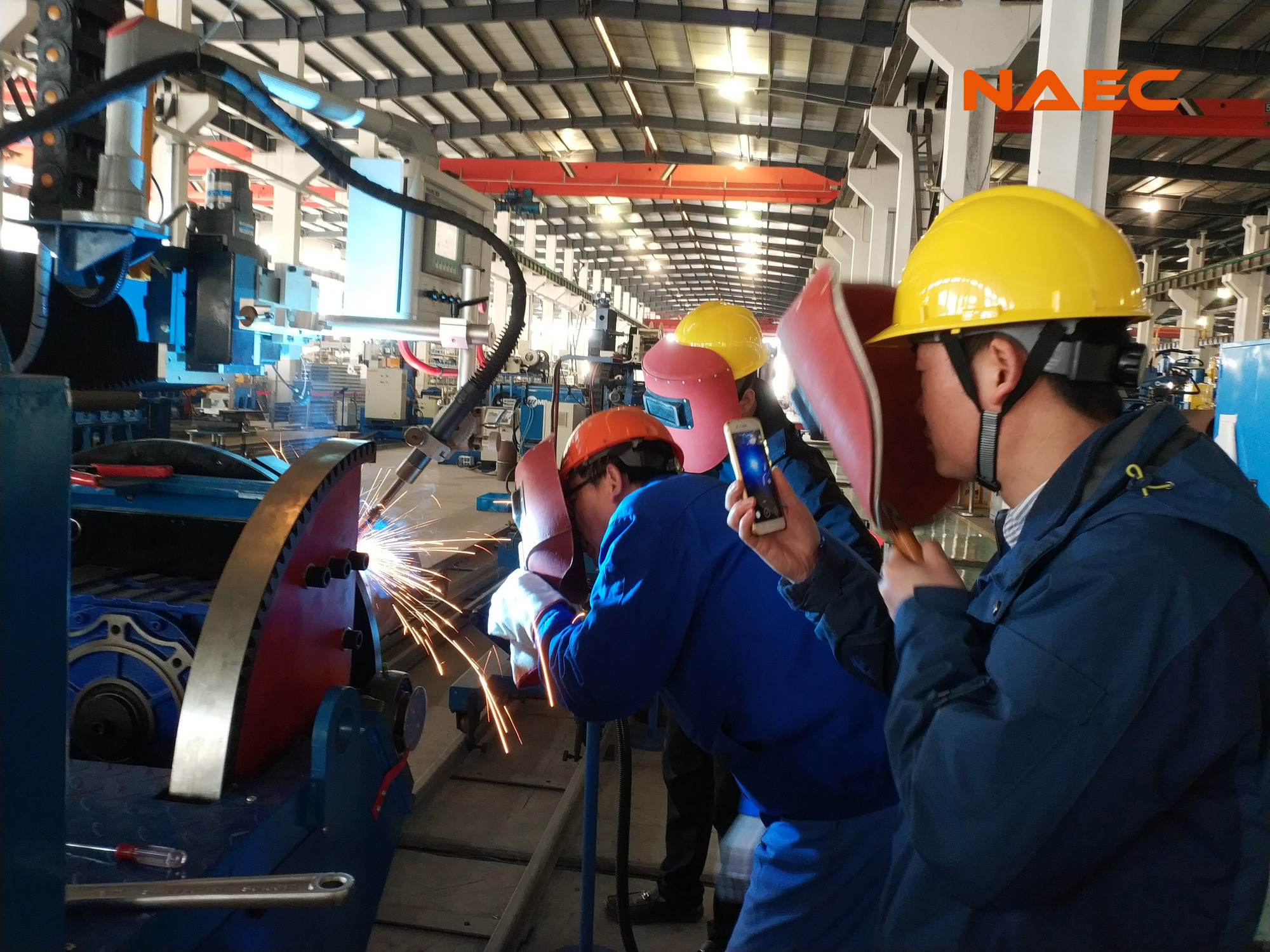 管道自动化焊接设备及调试车间展示