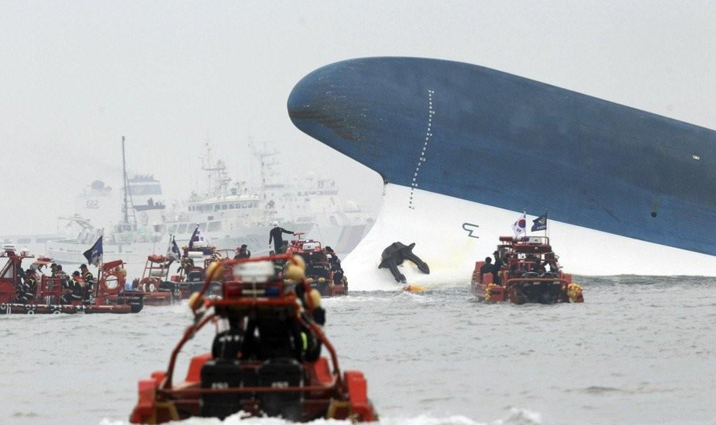 回顾韩国"世越号"沉船之谜,中国亏损11亿打捞,终收获意外之喜