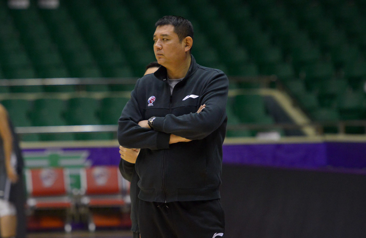 内忧外患!巩晓彬迎来困难时期,丁睢联手1大势力或致其再下课