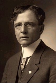 走进凡勃伦与康芒斯的经济思想世界,解读行为规范与权力