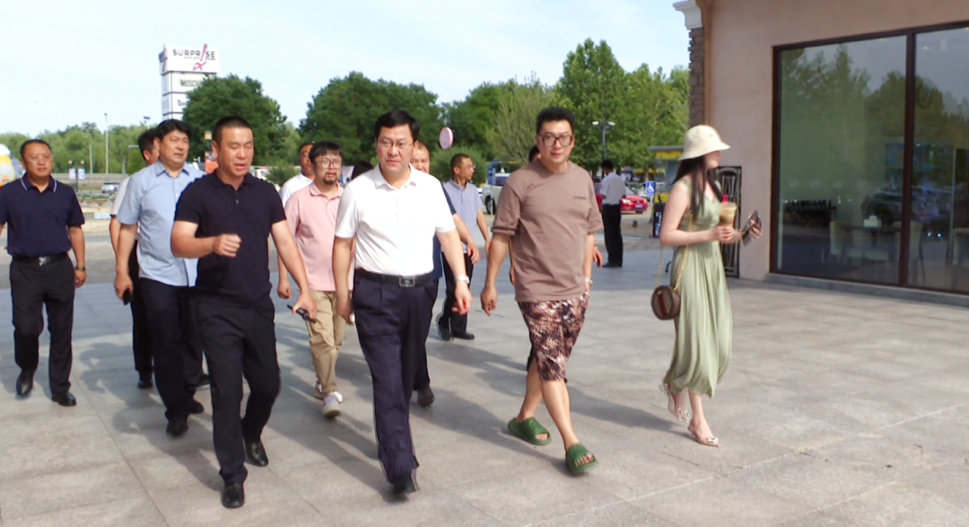 薛永琦带队赴北京斯普瑞斯奥特莱斯开展招商考察活动
