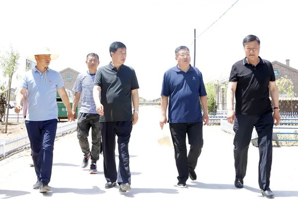 薄立峰副市长到杭锦旗调研指导脱贫攻坚工作