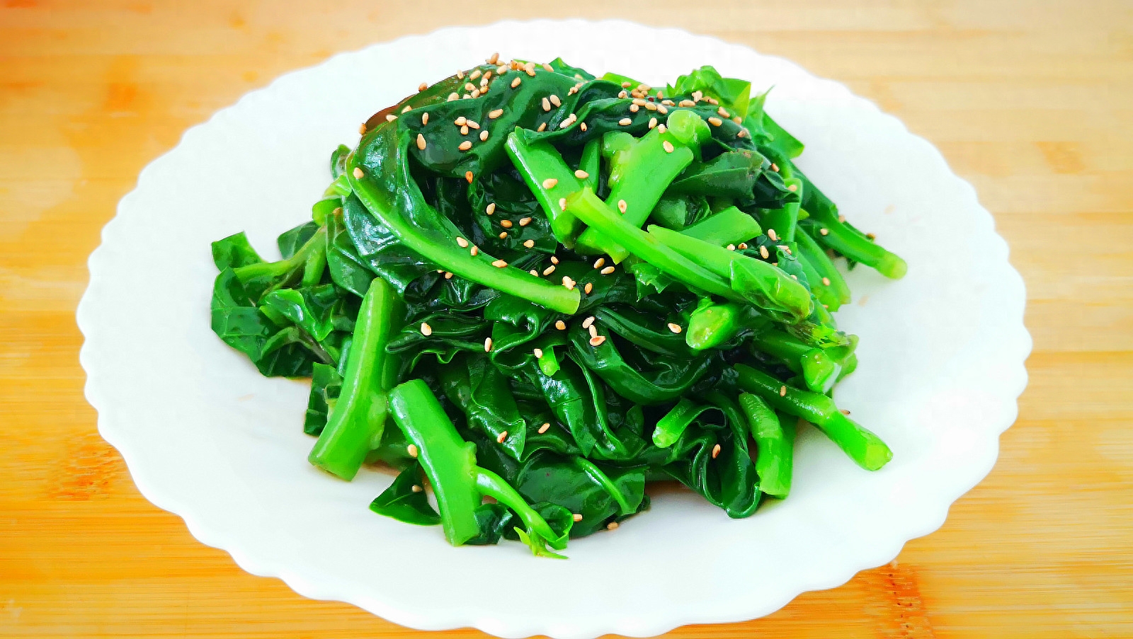 木耳菜,又称为潺菜,很多人吃不惯,却不知它含钙丰富