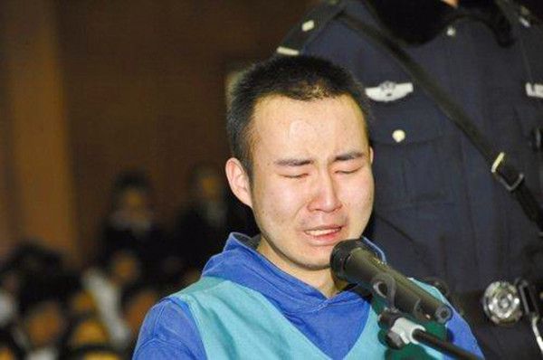 11年后再看药家鑫案,开车杀人被判死刑,父亲称:把你的罪恶带走