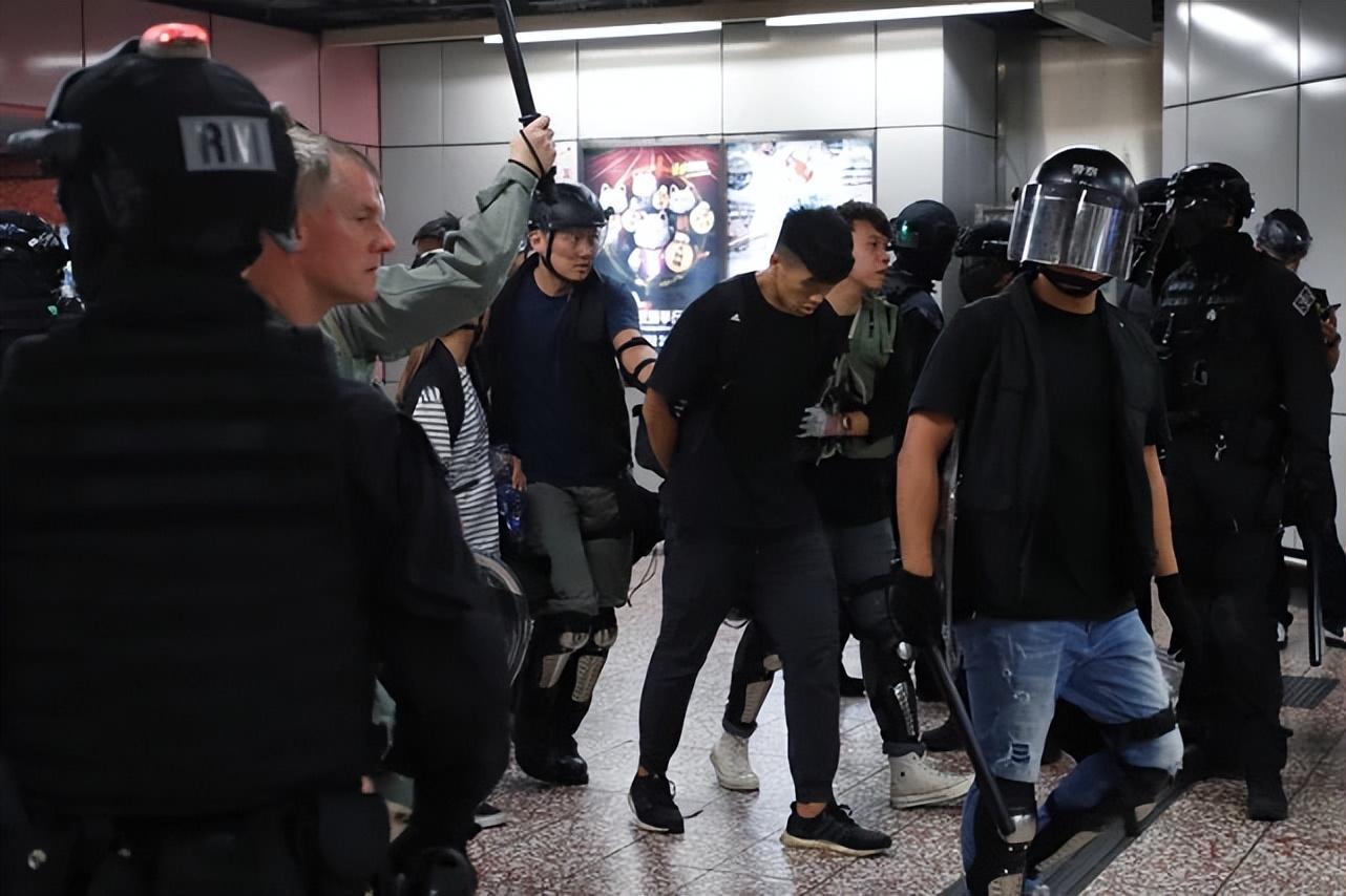 纪实:"乱港分子"陈家驹:曾叫嚣香港不属中国,潜逃后苟延残喘