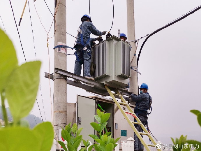 更换变压器后,台区户均容量将得到大幅度提高,解决台区重