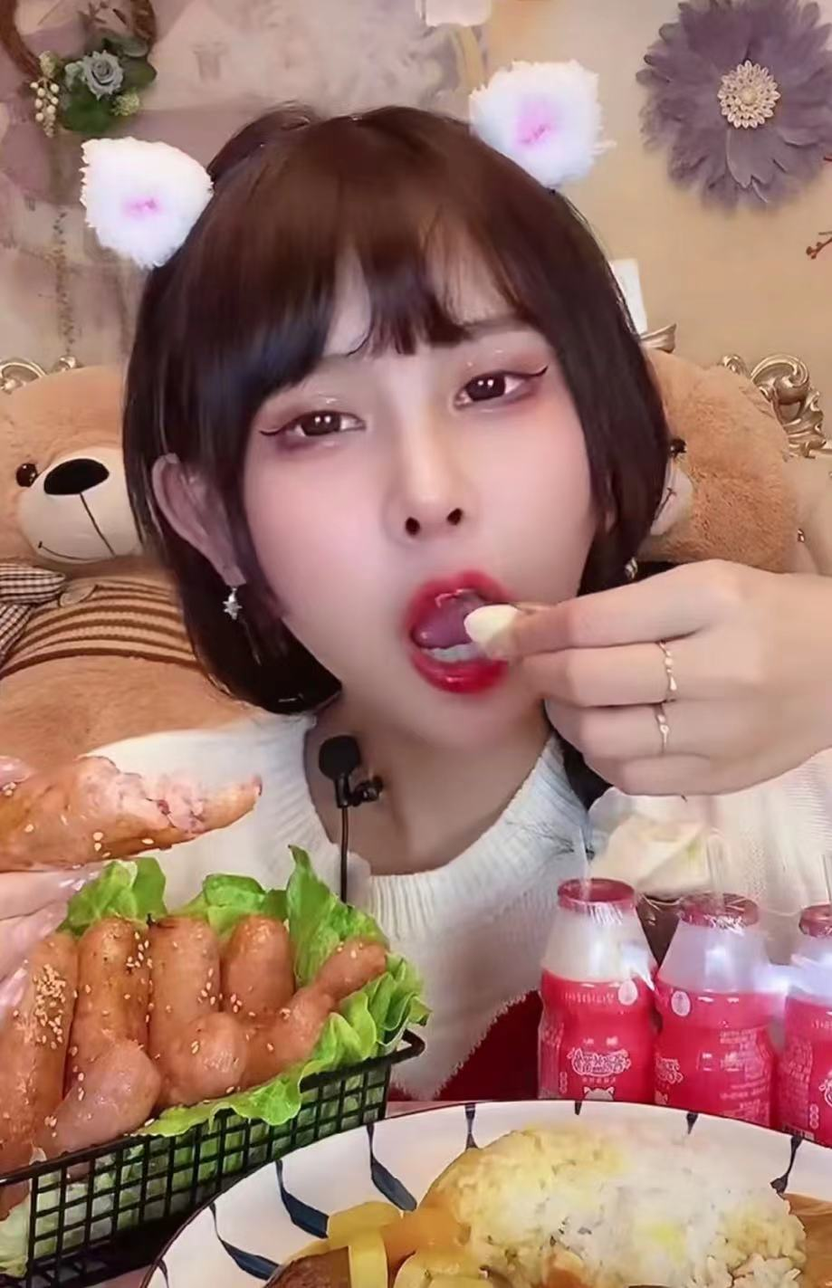 吃播"猫妹妹"因饮食不规律住院,大脑缺氧脸色惨白,有脑瘫风险